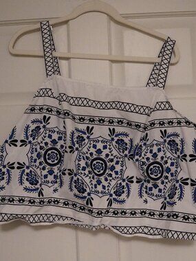 Lane Bryant 26 28 Blue White Medallion Print Crop Top Smocked Back Cami